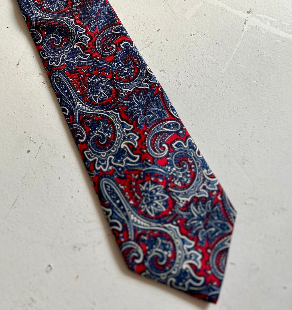 Harry Rosen Necktie – Woven Silk – Red & Navy Paisley – Late 80s